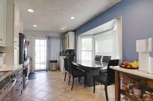 96 Stuyvesant Dr, Port Jefferson Station, NY 11776 - Photo 3