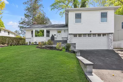 9 Tulip Lane, Port Washington, NY 11050 - Photo 1