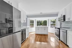 9 Tulip Ln, Port Washington, NY 11050 - Photo 7