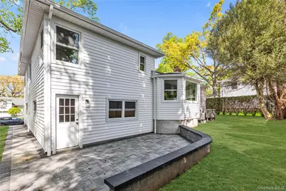 9 Tulip Lane, Port Washington, NY 11050 - Photo 19