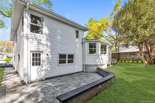 9 Tulip Ln, Port Washington, NY 11050 - Photo 19