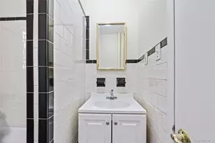 766 Brady Ave, Bronx, NY 10462 - Photo 21