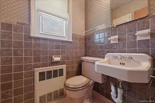 218-37 Grand Central Pkwy, Hollis, NY 11427 - Photo 31