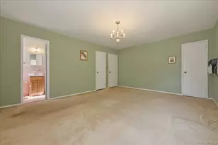 218-37 Grand Central Pkwy, Hollis, NY 11427 - Photo 21