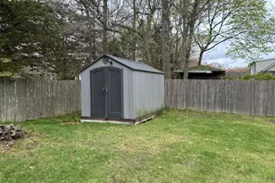 32 Lincoln Dr, Oakdale, NY 11769 - Photo 25