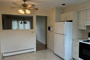 32 Lincoln Dr, Oakdale, NY 11769 - Photo 11