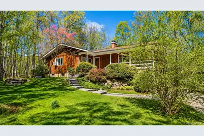 86 Mount Airy Road E, Croton on Hudson, NY 10520 - Photo 3