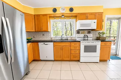 86 Mount Airy Road E, Croton on Hudson, NY 10520 - Photo 15