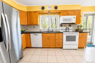 86 Mt Airy Rd E, Croton on Hudson, NY 10520 - Photo 15