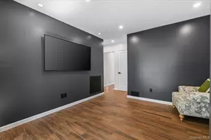 10 Lea Pl, Albertson, NY 11507 - Photo 11