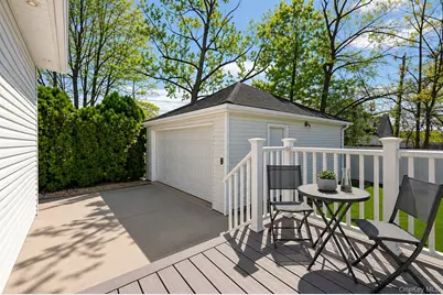 10 Lea Place, Albertson, NY 11507 - Photo 37