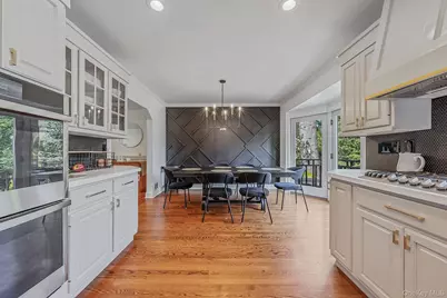 16 Glen Lane, Glen Head, NY 11545 - Photo 9