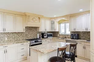 218-51 82nd Ave, Hollis, NY 11427 - Photo 9