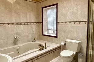 75-19 188th St, Fresh Meadows, NY 11366 - Photo 17
