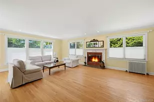 95 6th Ave, Huntington Station, NY 11746 - Photo 11