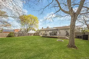 31 Dena Dr, Blue Point, NY 11715 - Photo 21