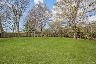 31 Dena Dr, Blue Point, NY 11715 - Photo 25
