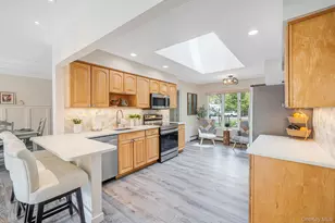 6 Hayden Ct, Coram, NY 11727 - Photo 9