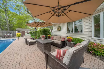 6 Hayden Court, Coram, NY 11727 - Photo 29