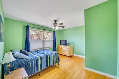 33 Albert Street, Hicksville, NY 11801 - Photo 15