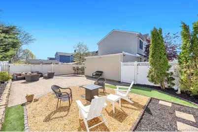 33 Albert Street, Hicksville, NY 11801 - Photo 31