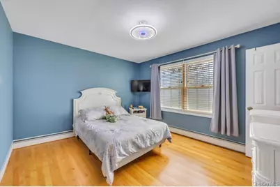 33 Albert Street, Hicksville, NY 11801 - Photo 9