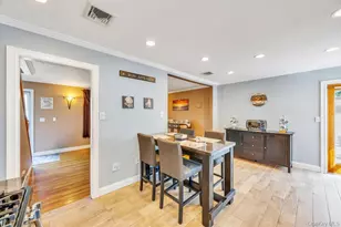 33 Albert St, Hicksville, NY 11801 - Photo 5