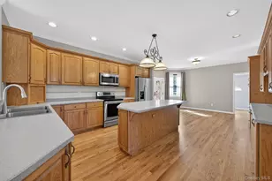 6 Martingale Way, Pawling, NY 12564 - Photo 3