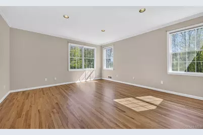 6 Martingale Way, Pawling, NY 12564 - Photo 9