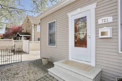 721 Vincent Avenue, Bronx, NY 10465 - Photo 3