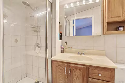 721 Vincent Avenue, Bronx, NY 10465 - Photo 17