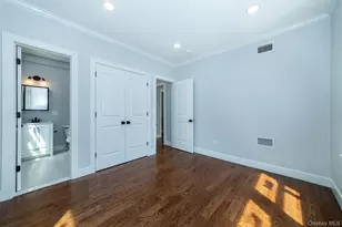 19 Beverly Rd, New Rochelle, NY 10804 - Photo 17