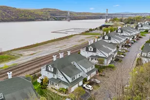 136 Hudson Pointe Dr, Poughkeepsie, NY 12601 - Photo 35