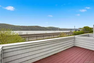 136 Hudson Pointe Dr, Poughkeepsie, NY 12601 - Photo 39