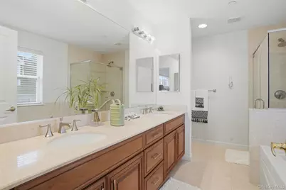 136 Hudson Pointe Drive, Poughkeepsie, NY 12601 - Photo 23