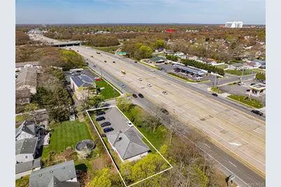 3250 Sunrise Highway, East Islip, NY 11730 - Photo 27