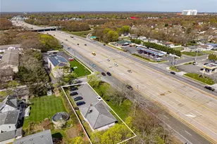 3250 Sunrise Hwy, East Islip, NY 11730 - Photo 27