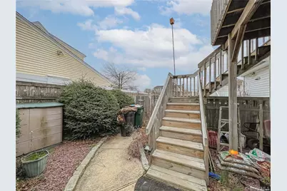 175 Wickfield Lane, North Babylon, NY 11703 - Photo 11