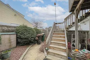 175 Wickfield Ln, North Babylon, NY 11703 - Photo 11