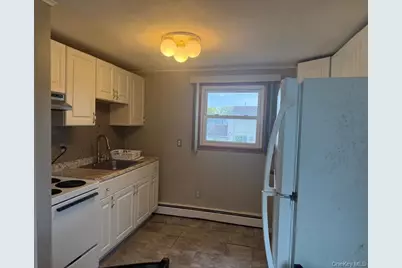 175 Wickfield Lane, North Babylon, NY 11703 - Photo 5