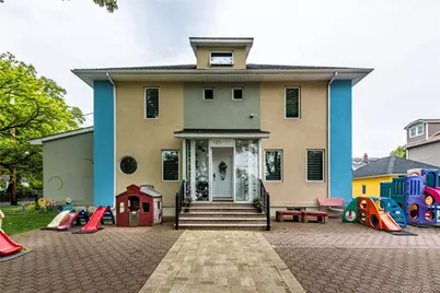 157-15 Oak Avenue, Flushing, NY 11355 - Photo 1