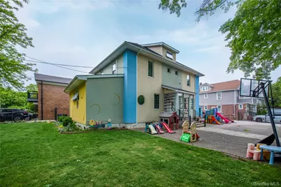 157-15 Oak Avenue, Flushing, NY 11355 - Photo 3