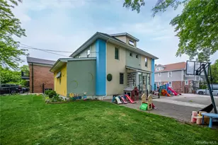 157-15 Oak Ave, Flushing, NY 11355 - Photo 3