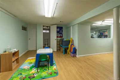 157-15 Oak Avenue, Flushing, NY 11355 - Photo 33