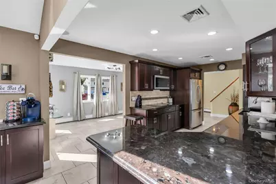 288 Bow Drive, Smithtown, NY 11787 - Photo 9