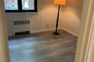 58-58 246th Crescent, Douglaston, NY 11362 - Photo 5