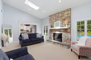28 Manchester Ln, Stony Brook, NY 11790 - Photo 11