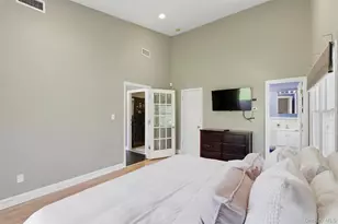 28 Manchester Ln, Stony Brook, NY 11790 - Photo 21