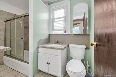 681 E 243rd Street, Bronx, NY 10470 - Photo 17