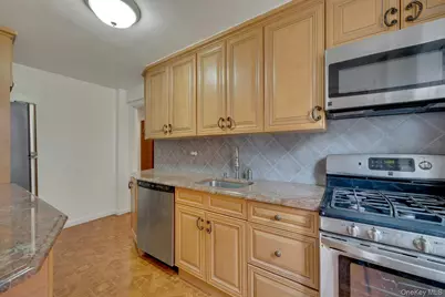 280 Bronxville Road #5X, Bronxville, NY 10708 - Photo 13